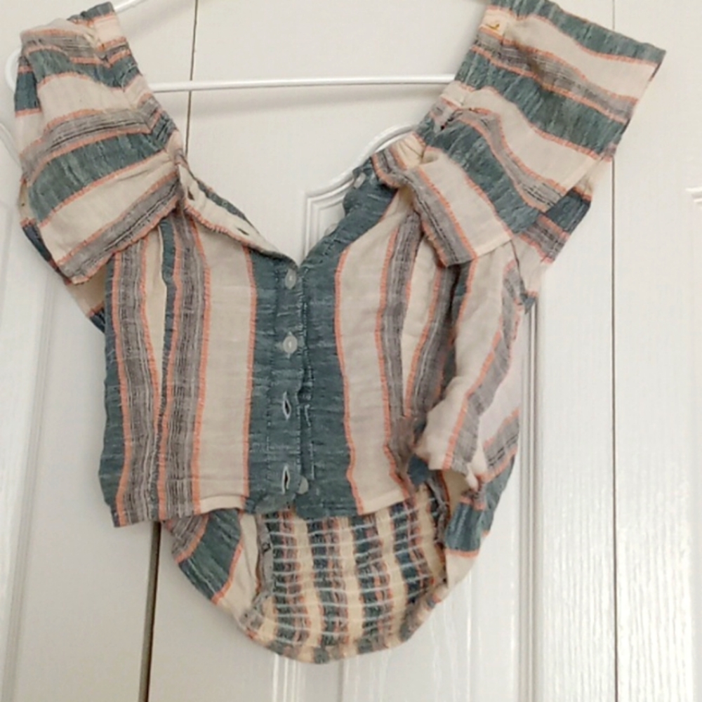 Others follow size small crop top